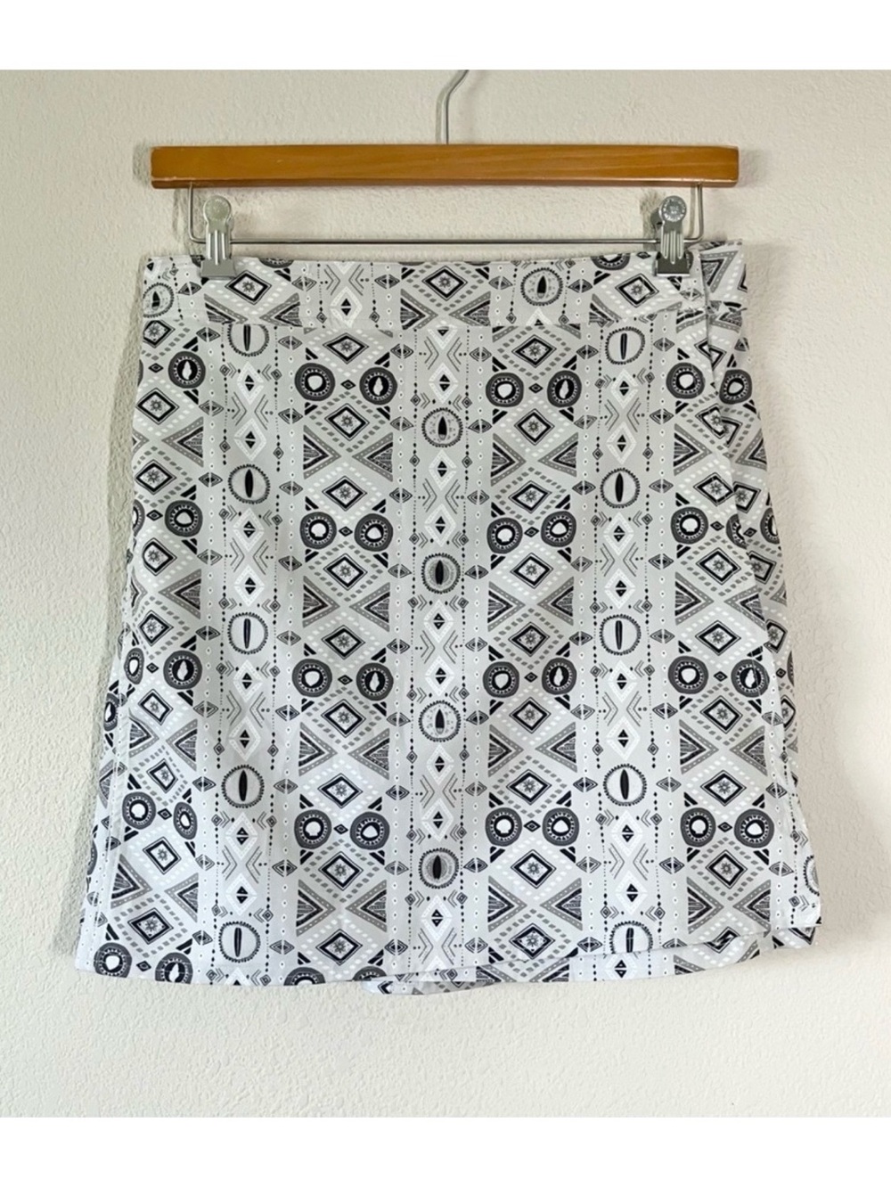 RIPSKIRT HAWAII Length 2 Wrap Skirt L Aztec Geo Print Beach Resort Neutral